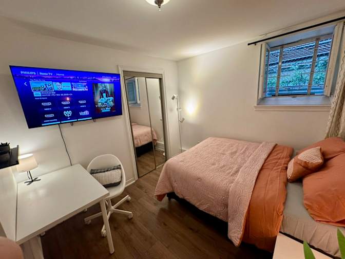 Alona's room
