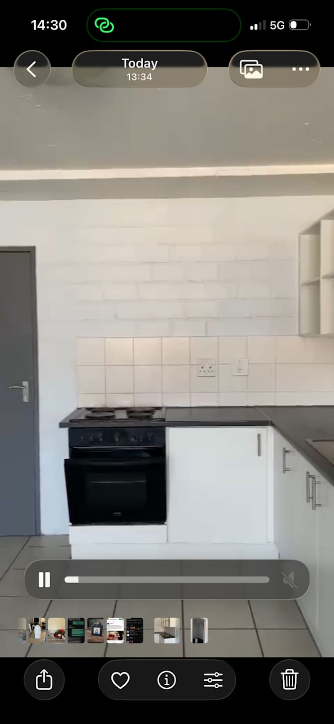 Tshilidzi Hope Mbombi's room