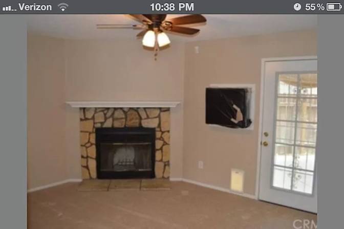 Dee's room