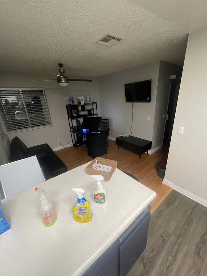 Ontario's room