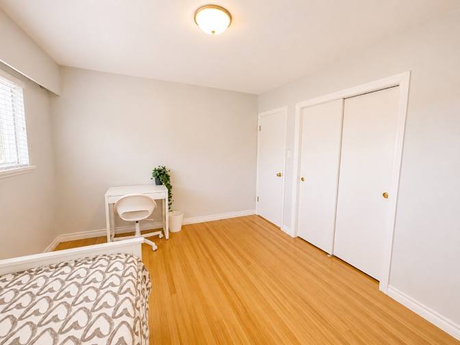 Shirin's room