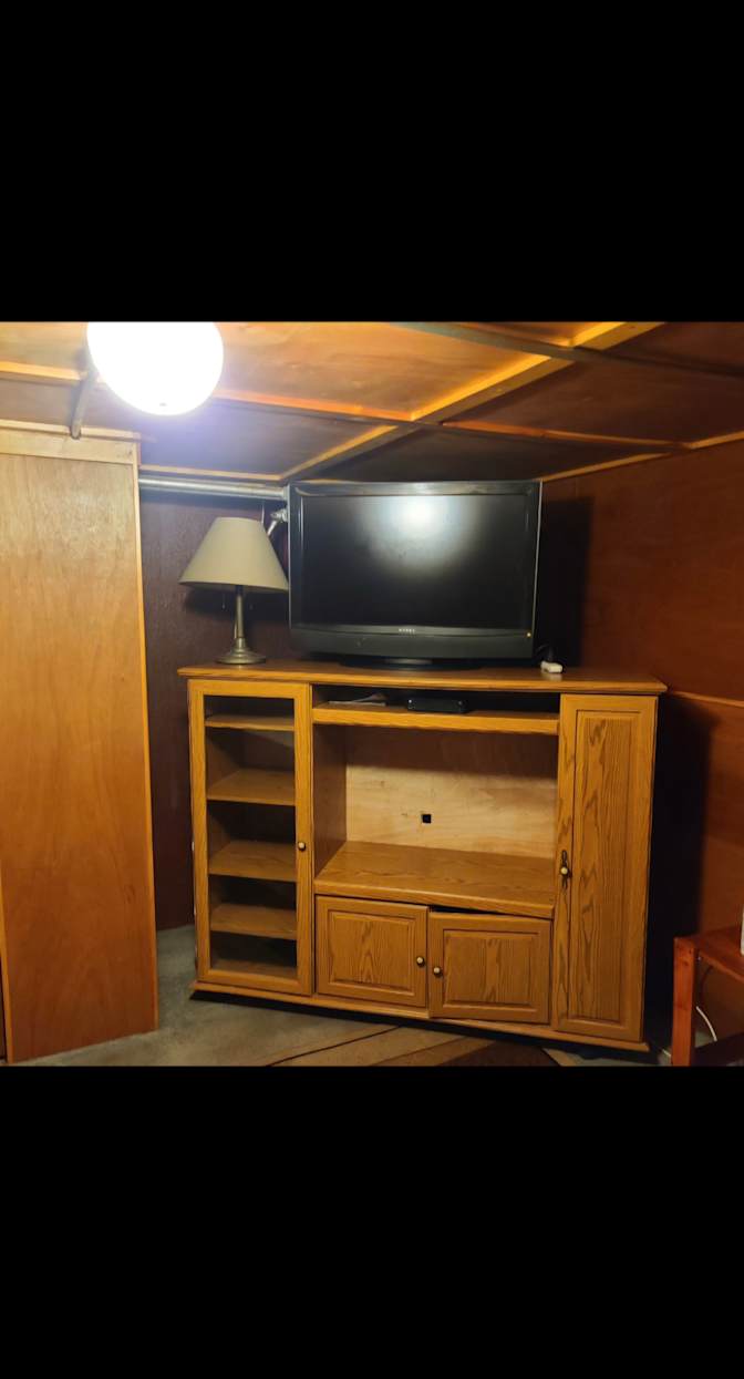 Todd E Jensen's room