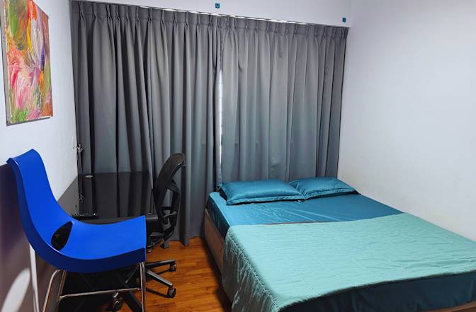 Velmurugan D's room