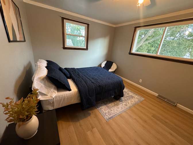 Renzo Delzo's room