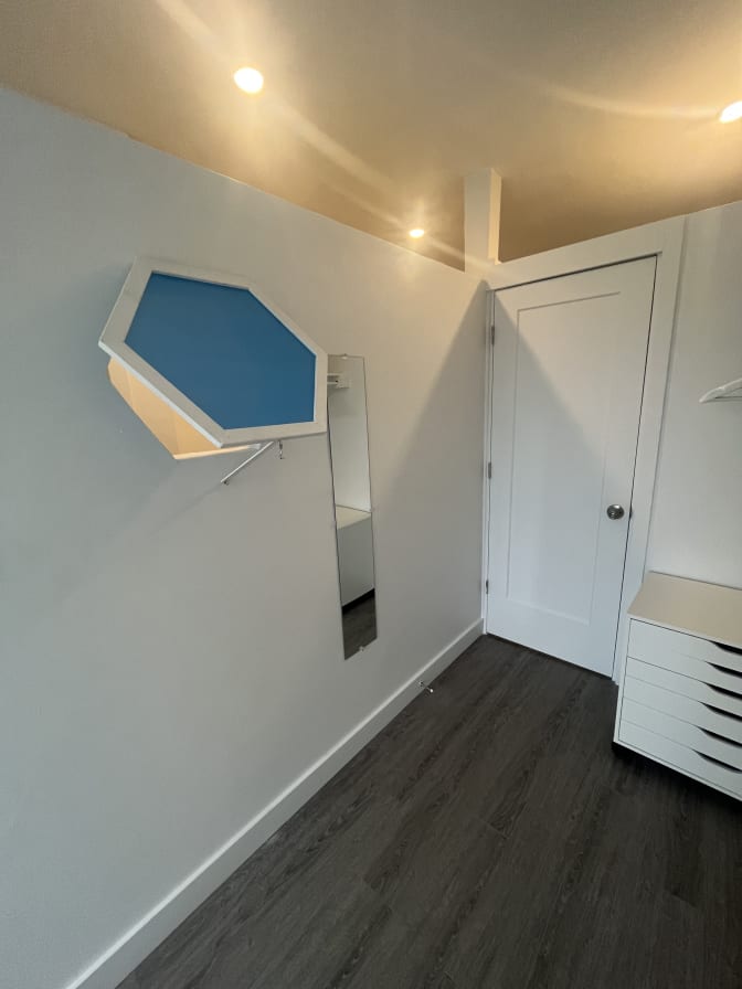 Oliver's room