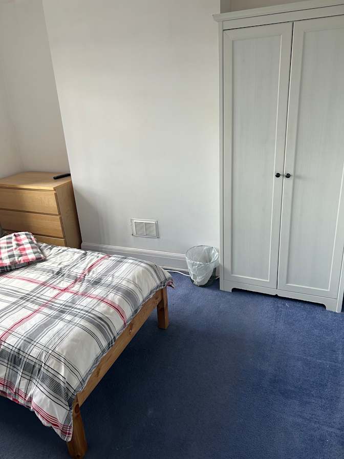Maxine Lennard's room