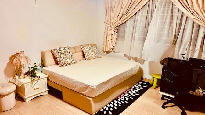 Anna's room