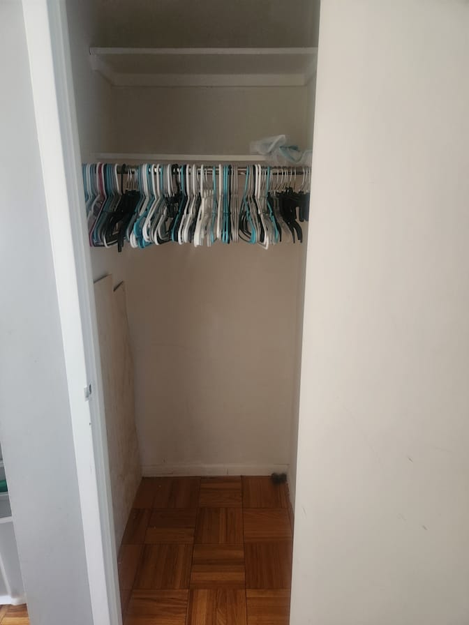 Elise Thompson's room
