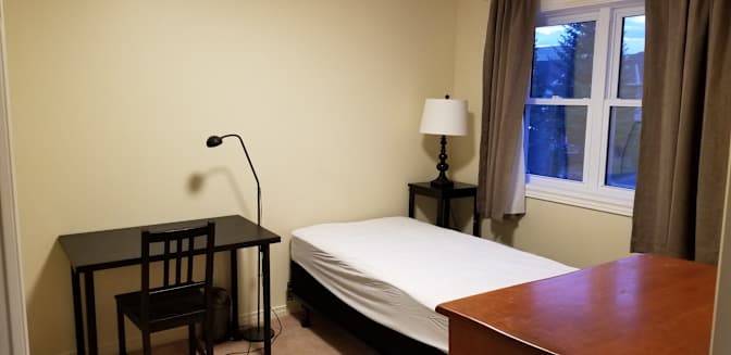 paul's room