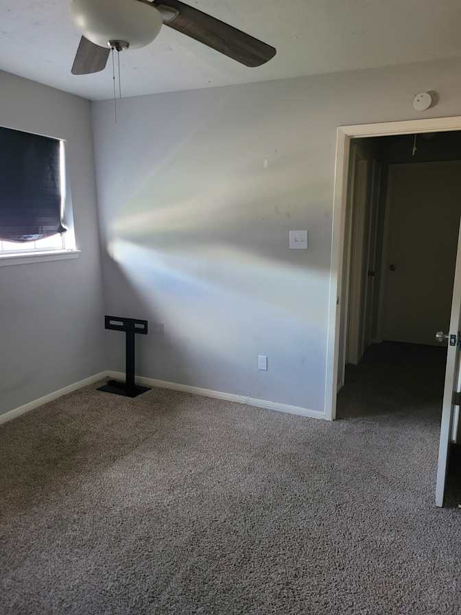 D's room