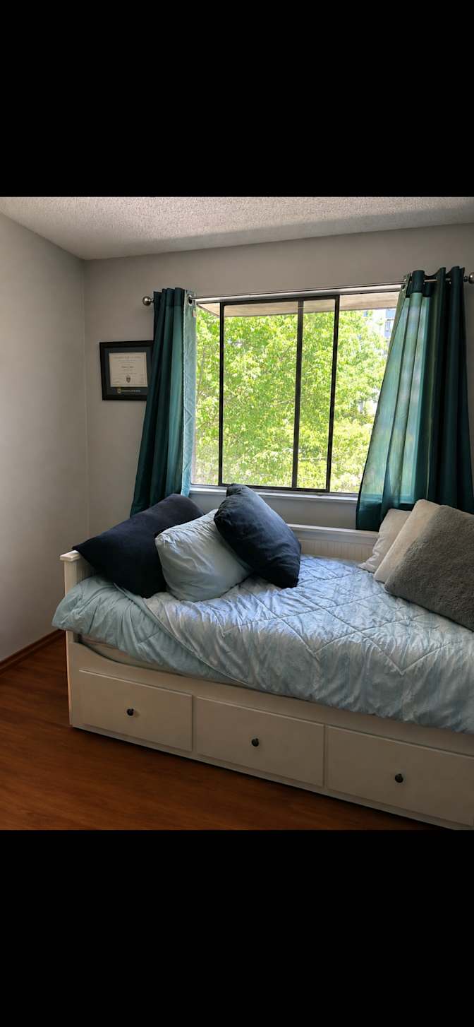 Andrea's room