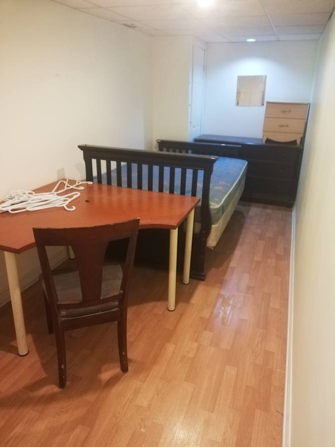 BILL's room