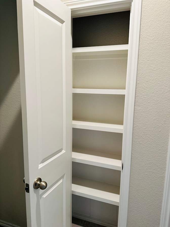 Dinesh's room