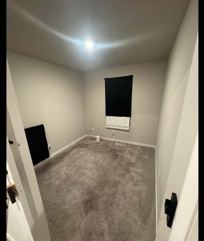Ecks's room