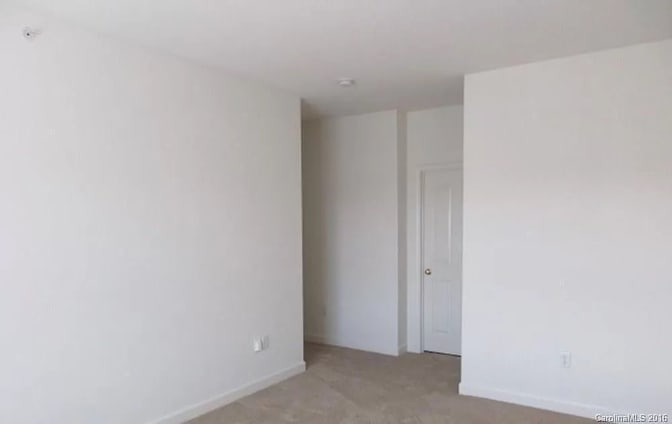 Alcove Rooms's room