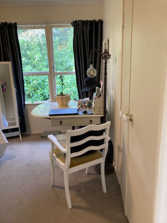 Saranya Tarrant's room