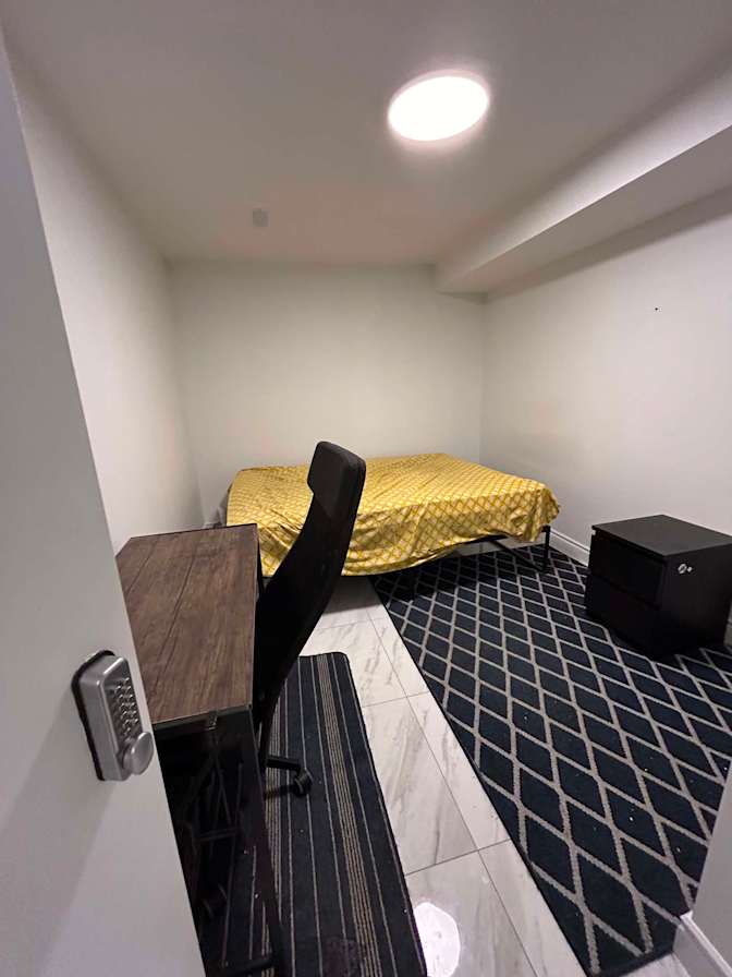 Lolo's room
