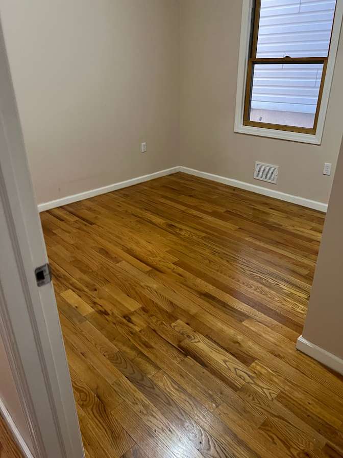 Jen's room
