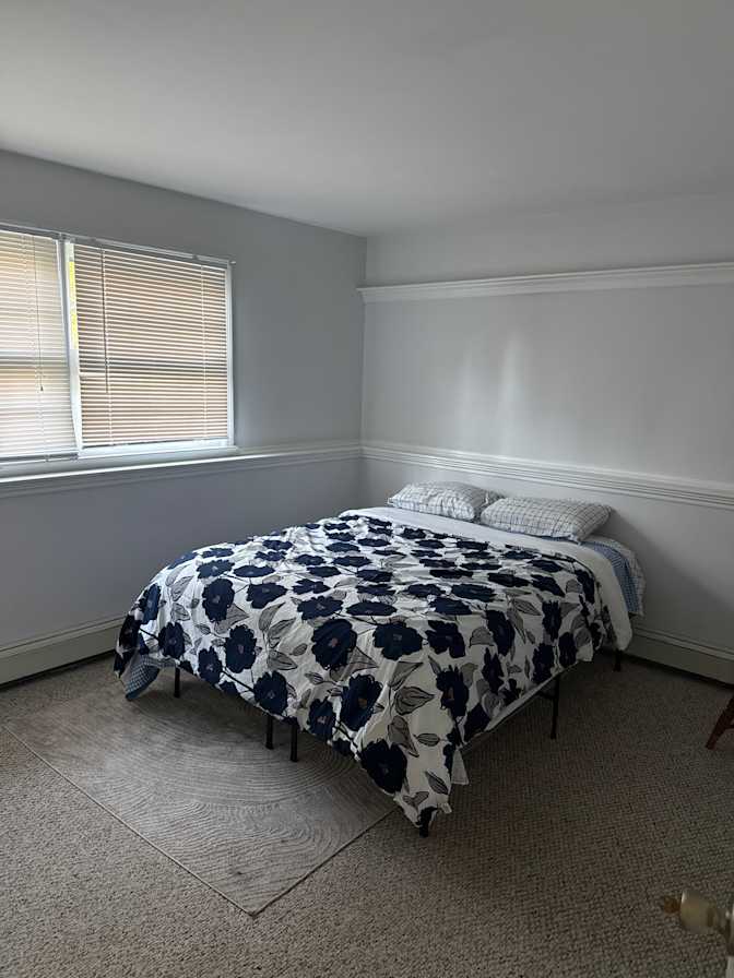 Lowello's room