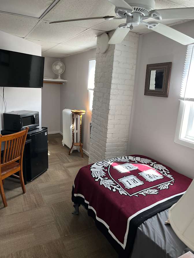 Thomas's room