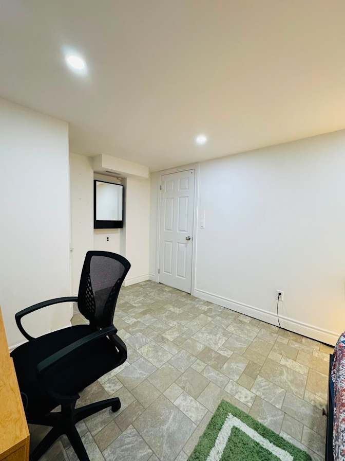 Sergio's room