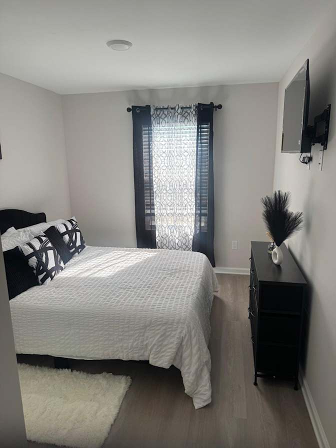 Amoya's room