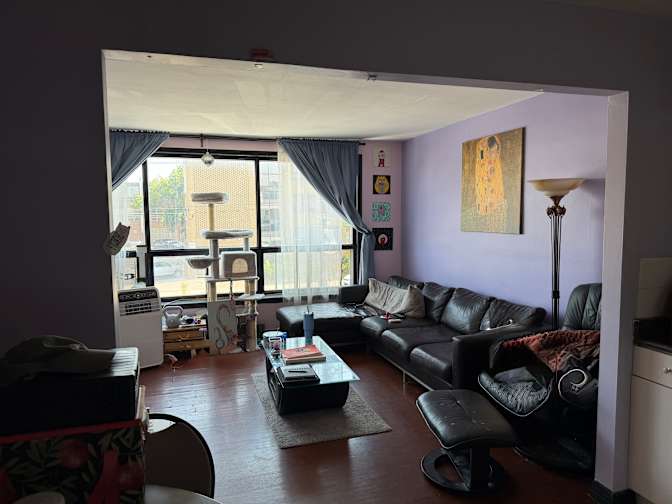 Eglinton Avenue West - Photo 5