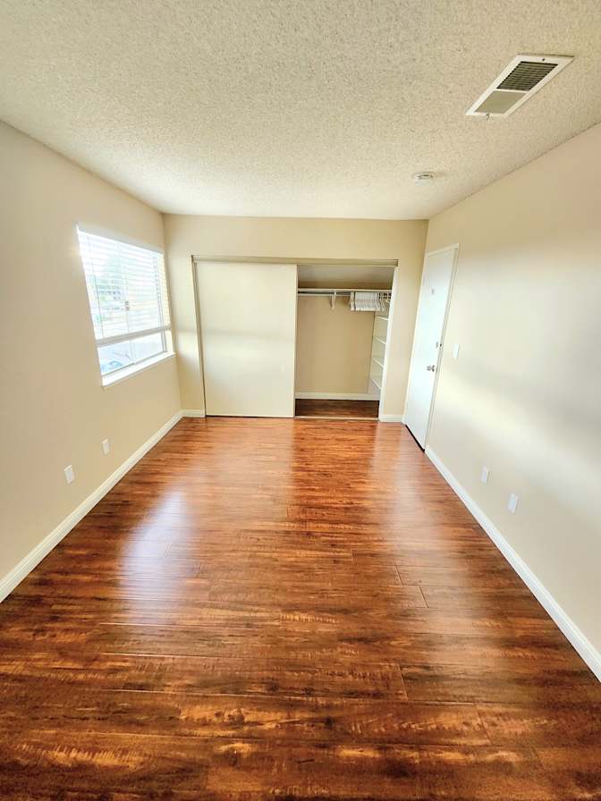 Aron's room
