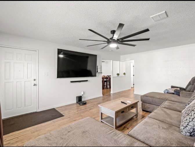 benjamin's room