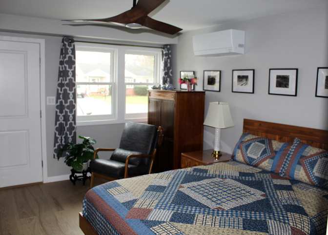 Dina's room