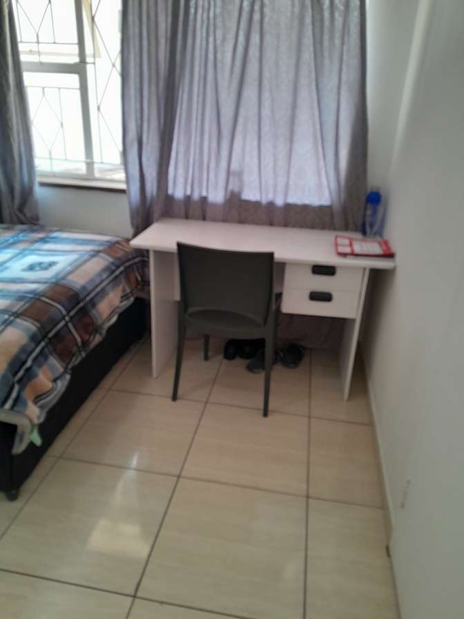 Erick's room