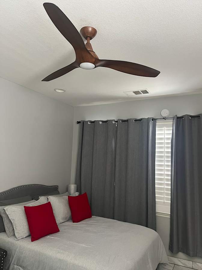 Joy’s  Rentals's room