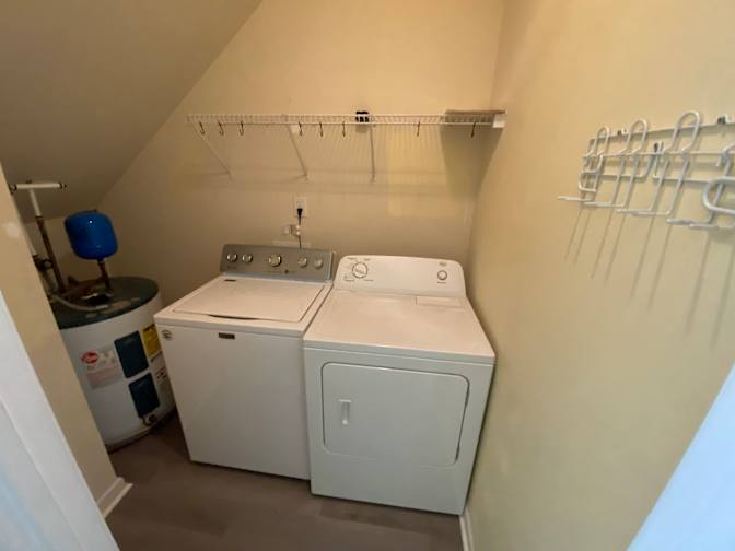 Alcove Rooms's room
