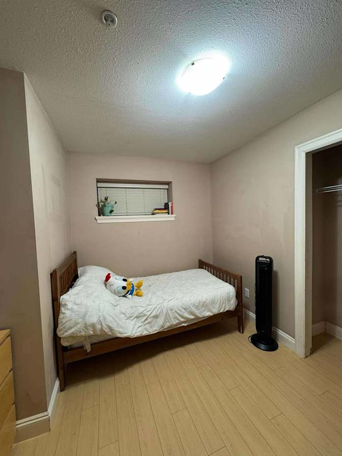Andrea Agustin's room