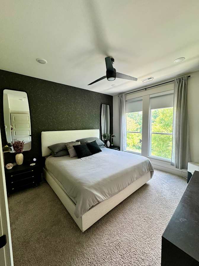 Alcove Rooms's room