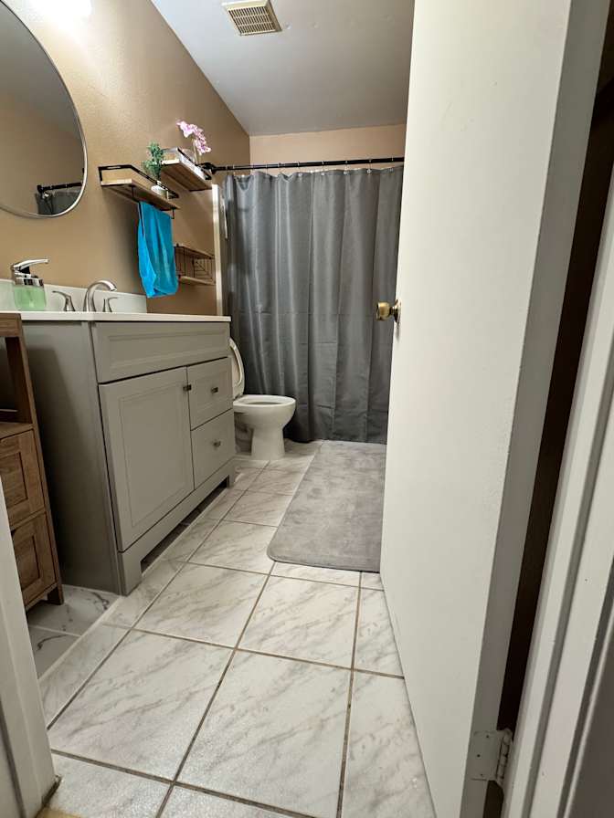 Jasper's room