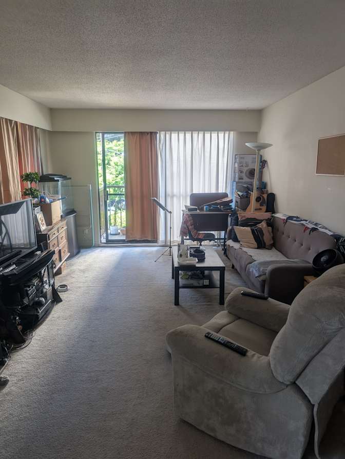PAN JUN DENI PARK's room