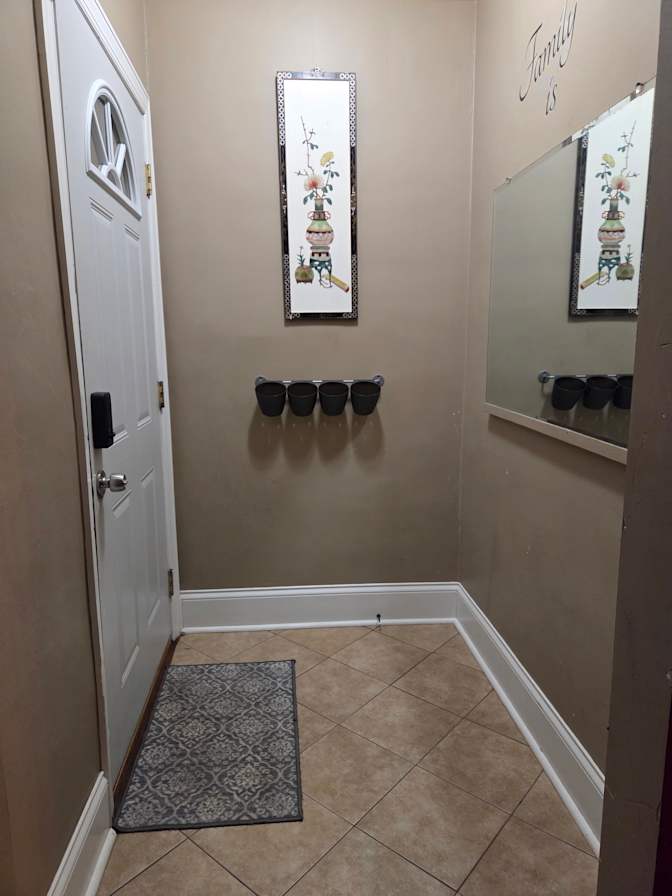 Traci's room