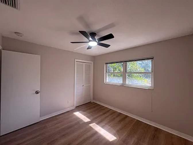 Geanfranco's room