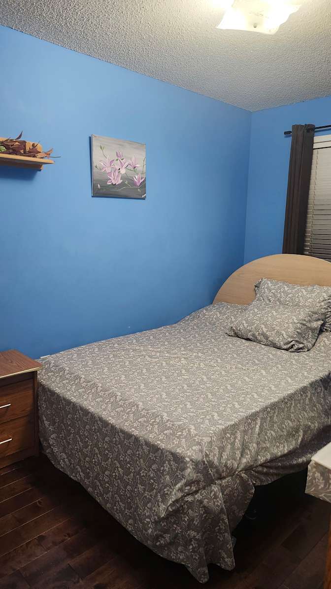 Diane C's room