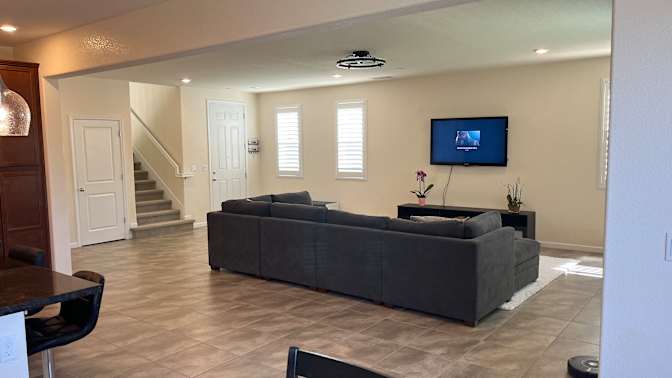 Scott Larson's room
