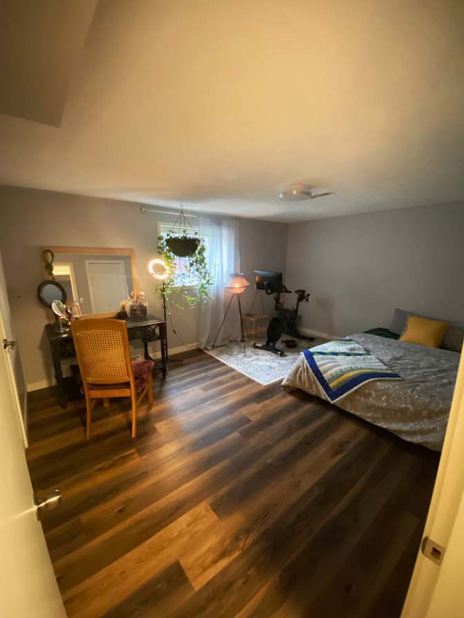 Susan Tse's room