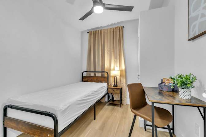 PadSplit's room