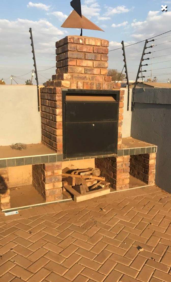 THABO's room