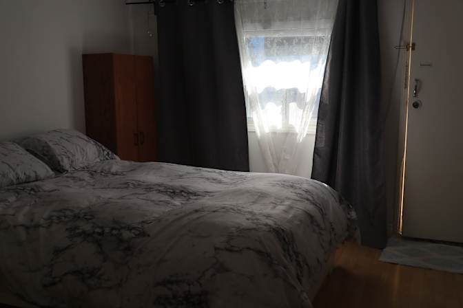 Lolo's room