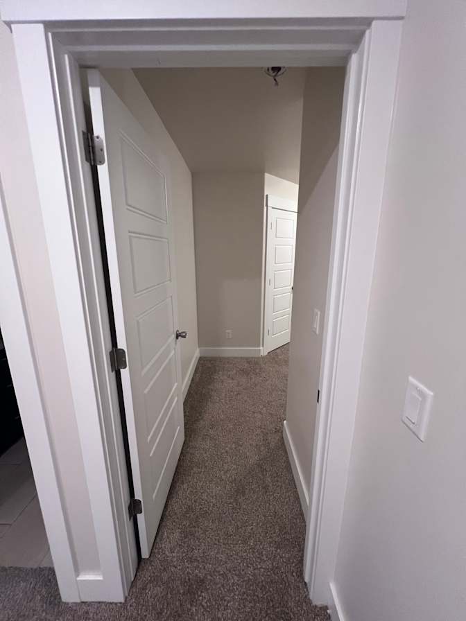 Lee's room