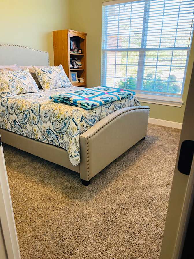 Thomas's room
