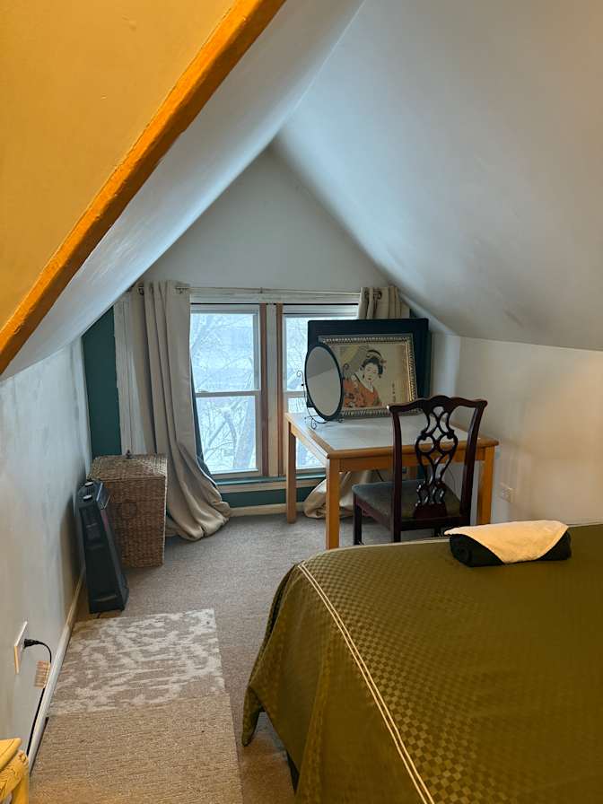 Cote's room