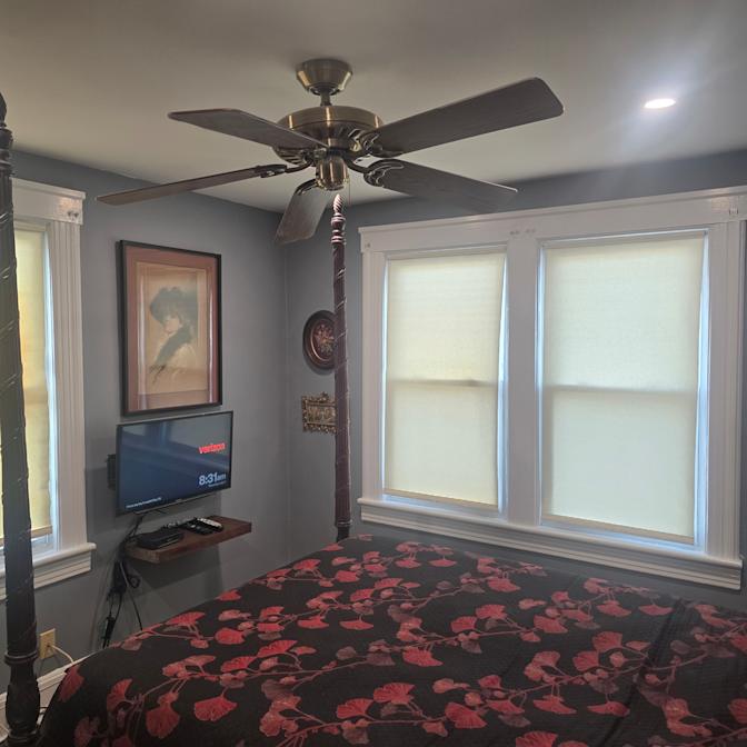 robert a gustafson's room