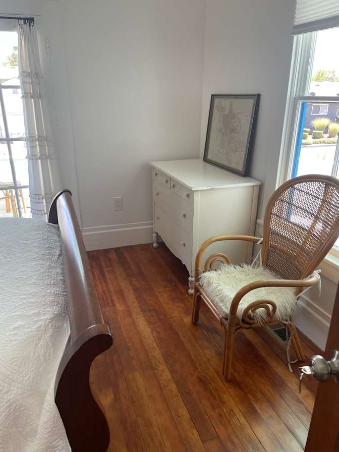 Robert Devlin's room